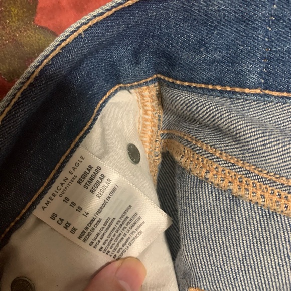 Size 10. Used & in good condition. High-waisted mom jeans. - Picture 2 of 2